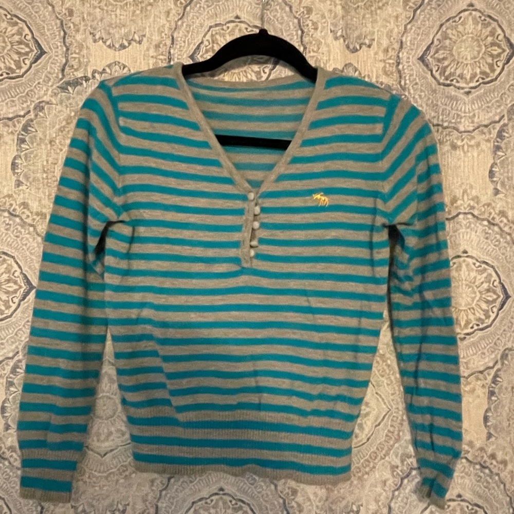 Vintage A&E blue and grey striped sweater